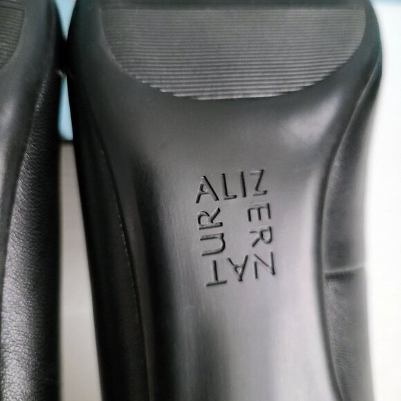 NATURALIZER ~ GIA Kitten Heels ~ Black 8W ~ Like New! - Picture 7 of 13